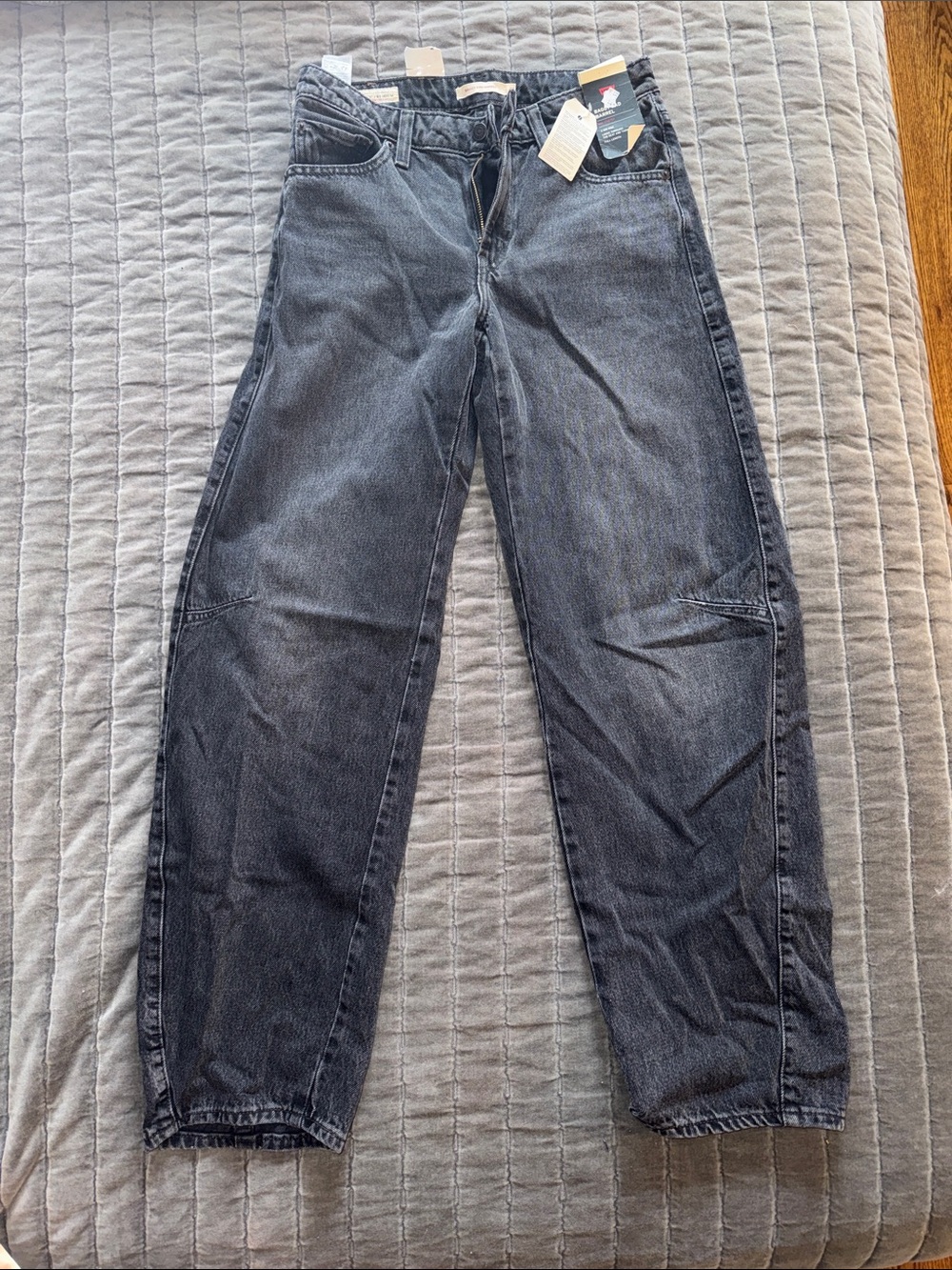 Levi's women's barrel baggy dad black size 28